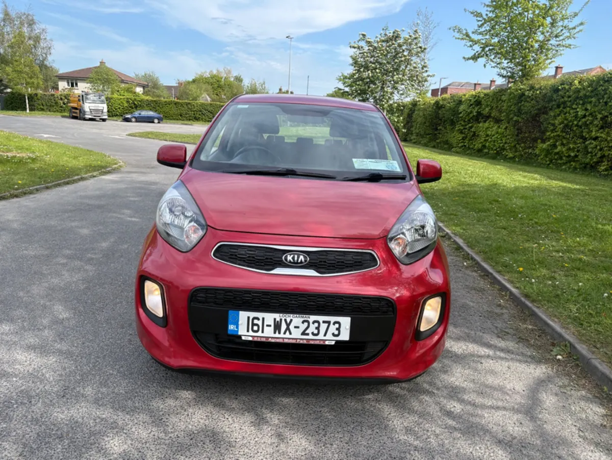 Kia Picanto Hatchback, Petrol, 2016, Red