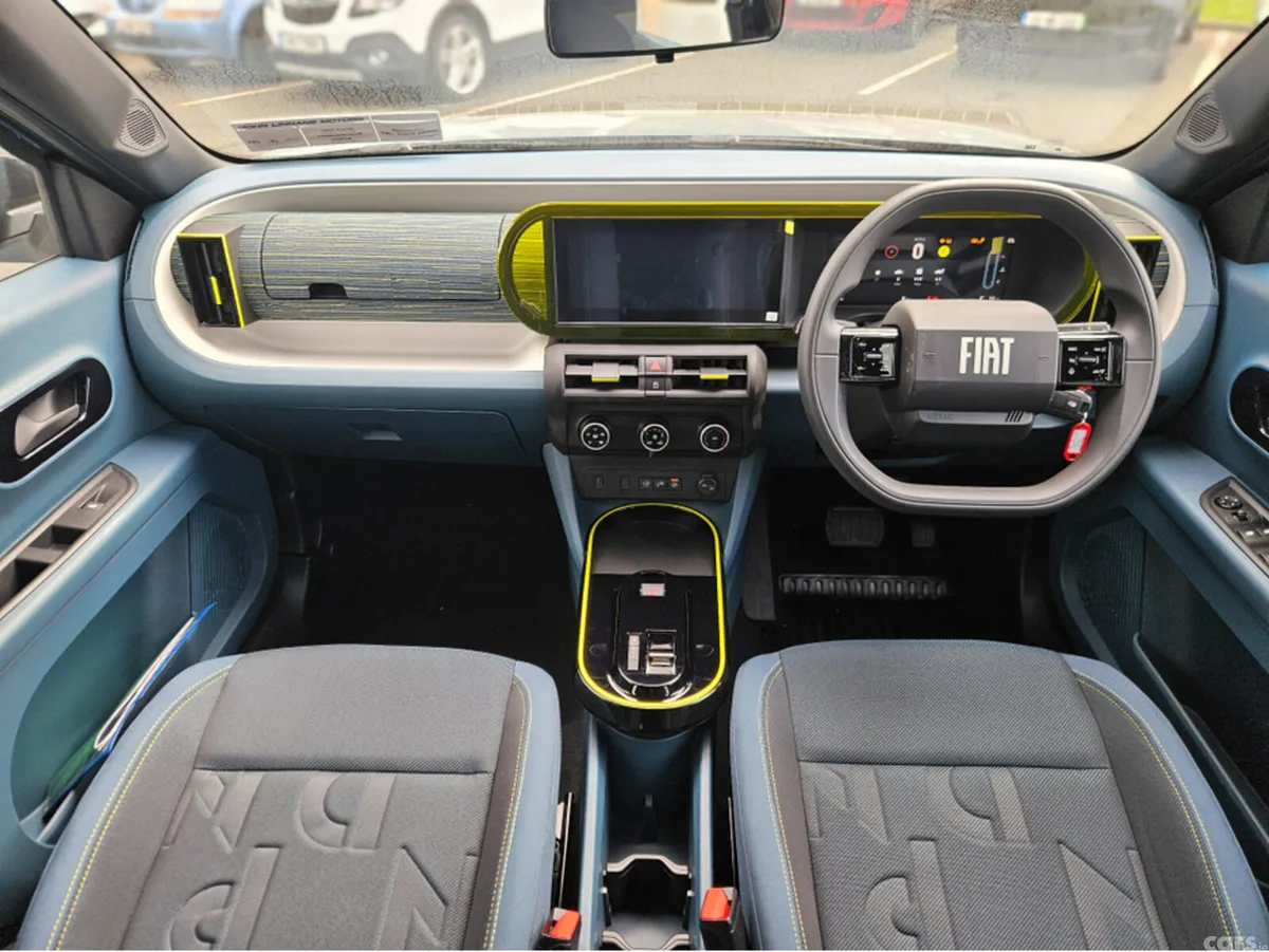Fiat Grande Panda Hatchback, Petrol Hybrid, 2026, Blue