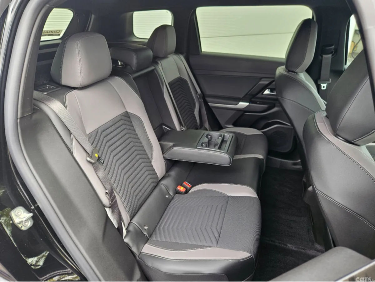 Jeep Compass SUV, Electric, 2026, Black