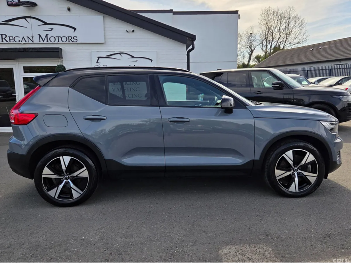 Volvo XC40 Estate, Petrol Plug-in Hybrid, 2022, Grey