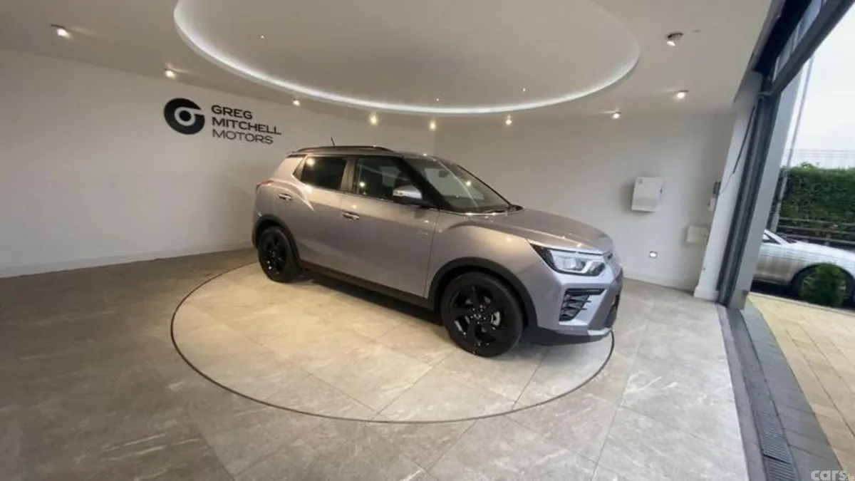 KGM Tivoli Hatchback, Petrol, 2025, Silver