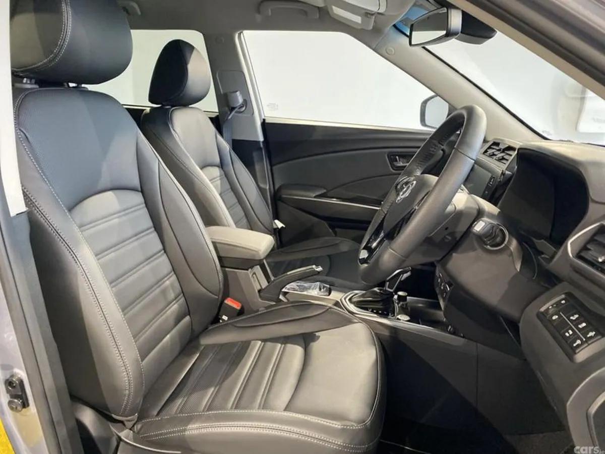 KGM Tivoli Hatchback, Petrol, 2025, Silver