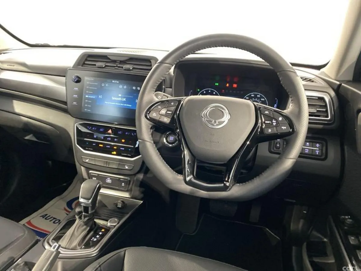 KGM Tivoli Hatchback, Petrol, 2025, Silver