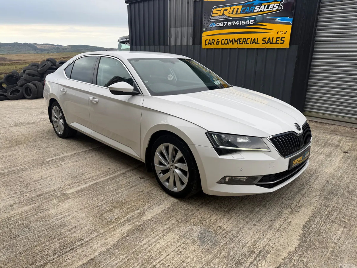 Skoda Superb Hatchback, Diesel, 2017, White