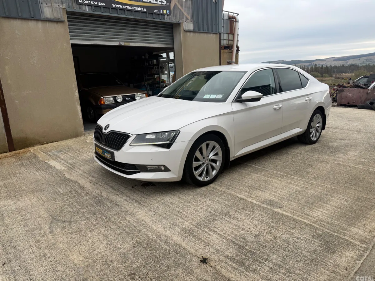 Skoda Superb Hatchback, Diesel, 2017, White