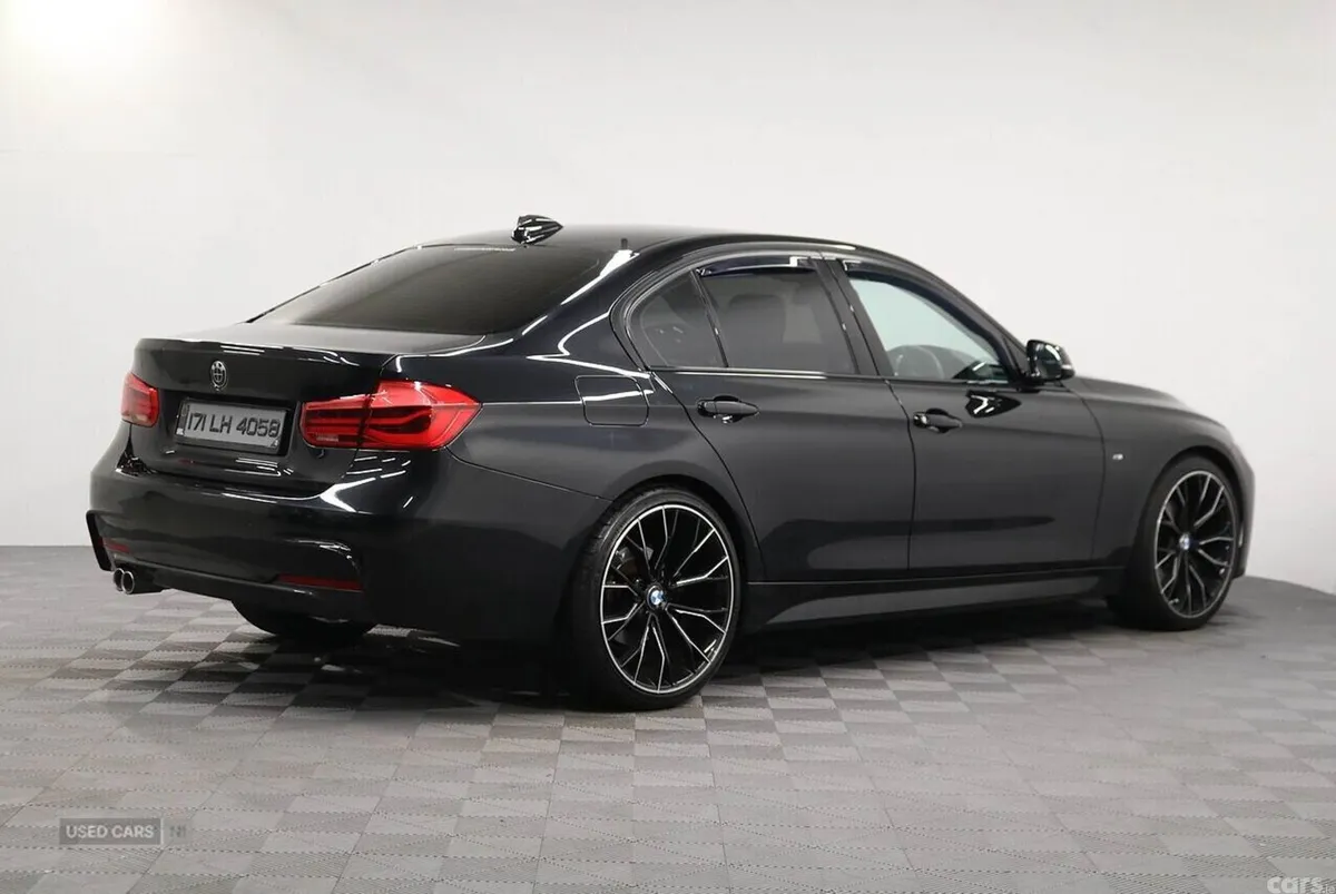 BMW 3-Series Saloon, Diesel, 2017, Black