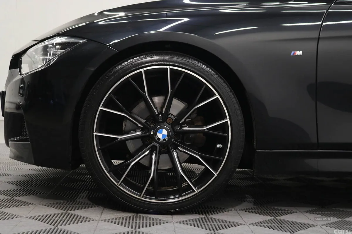 BMW 3-Series Saloon, Diesel, 2017, Black