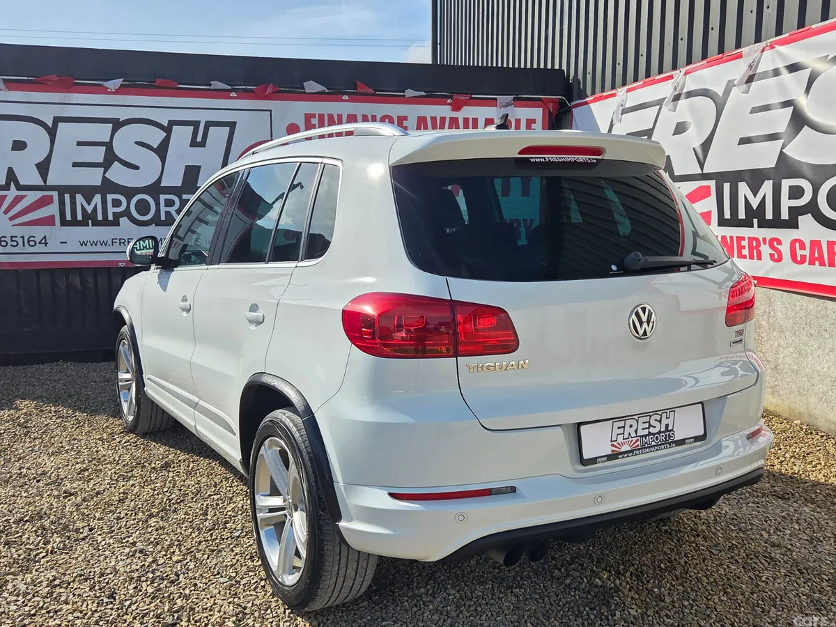 Volkswagen Tiguan SUV, Petrol, 2015, White