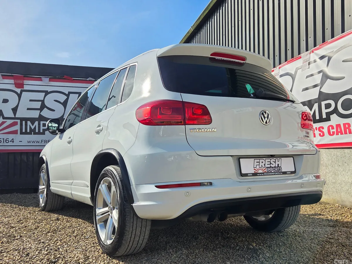 Volkswagen Tiguan SUV, Petrol, 2015, White