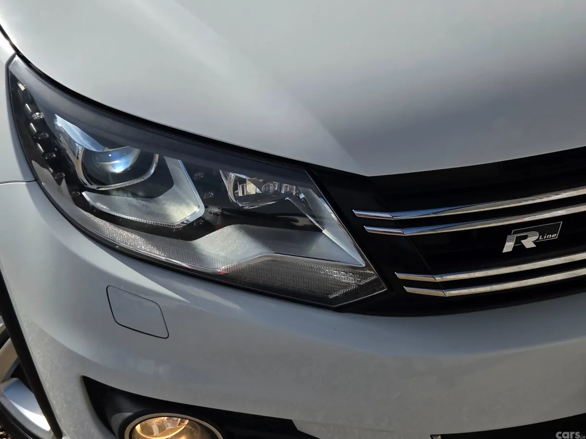 Volkswagen Tiguan SUV, Petrol, 2015, White