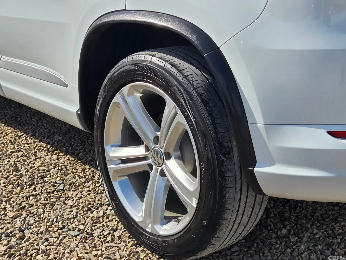 Volkswagen Tiguan SUV, Petrol, 2015, White