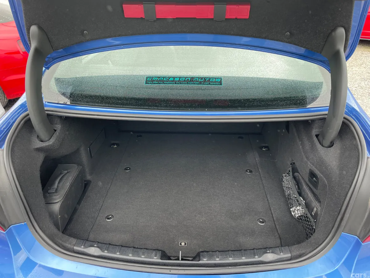 BMW 3-Series Saloon, Petrol Plug-in Hybrid, 2018, Blue