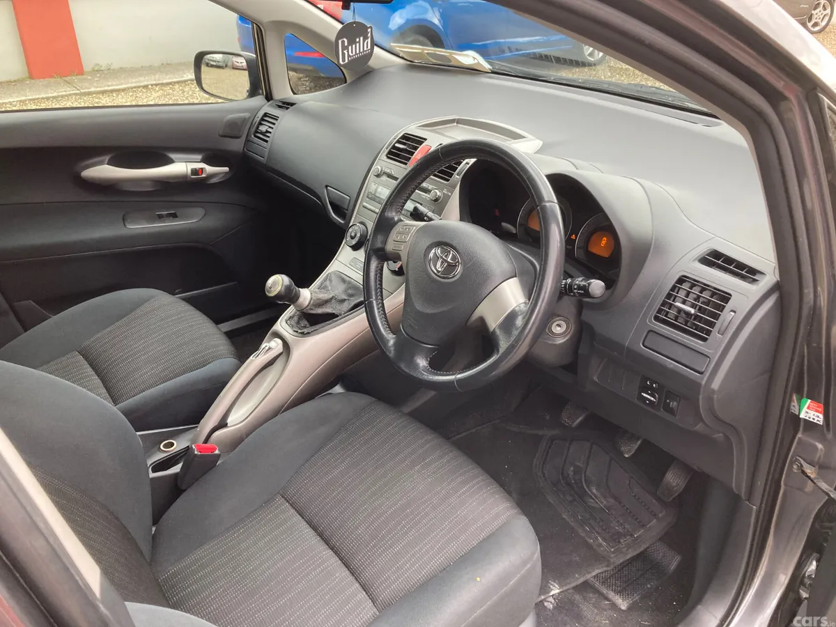 Toyota Auris Hatchback, Petrol, 2007, Grey