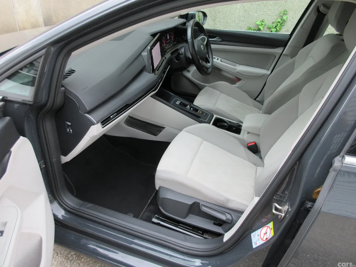 Volkswagen Golf Hatchback, Petrol Hybrid, 2022, Grey