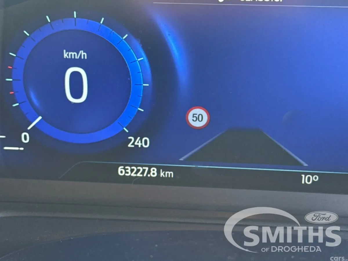 Ford Puma MPV, Petrol Hybrid, 2022, Red