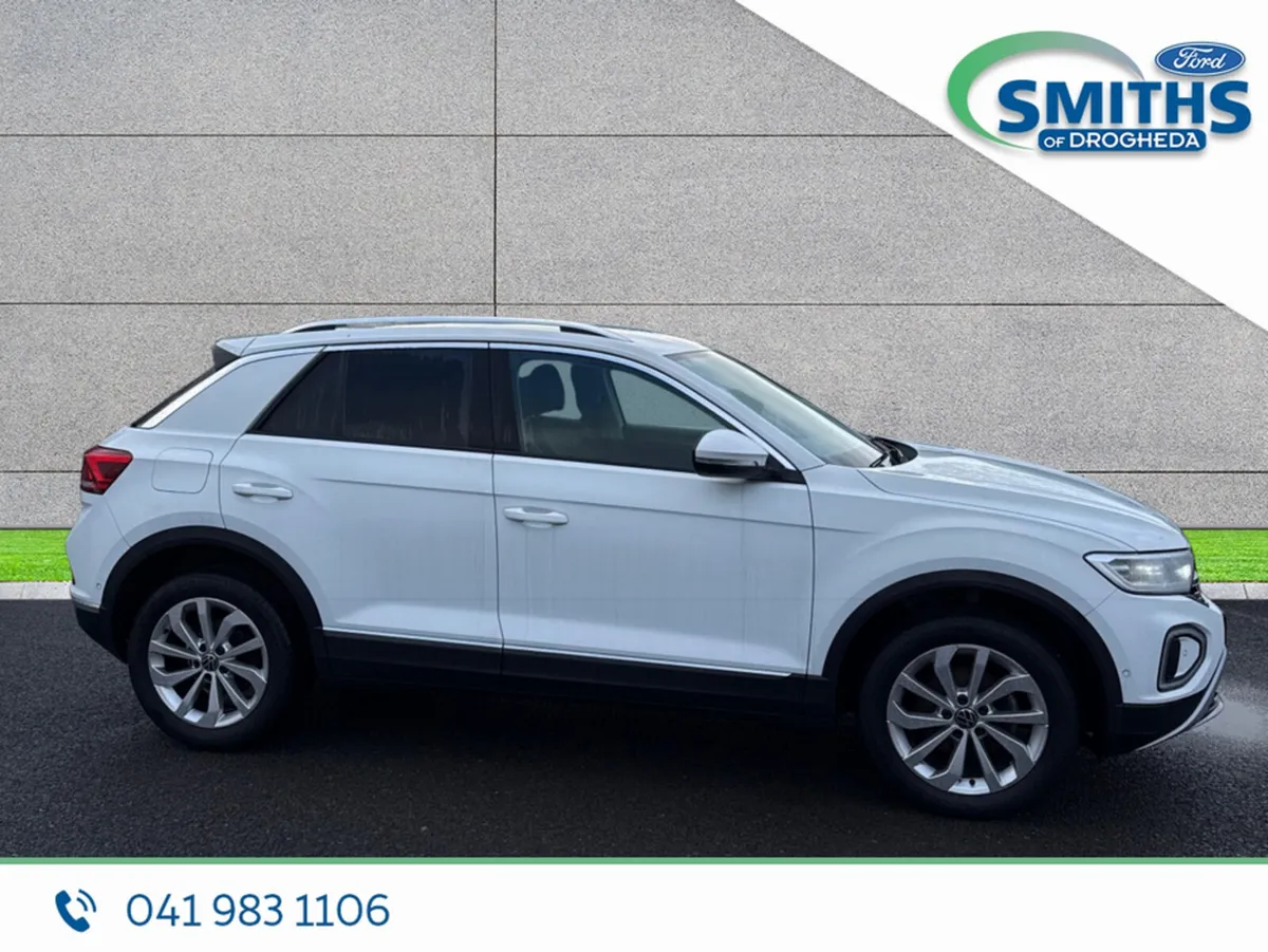 Volkswagen T-Roc Estate, Petrol, 2023, White