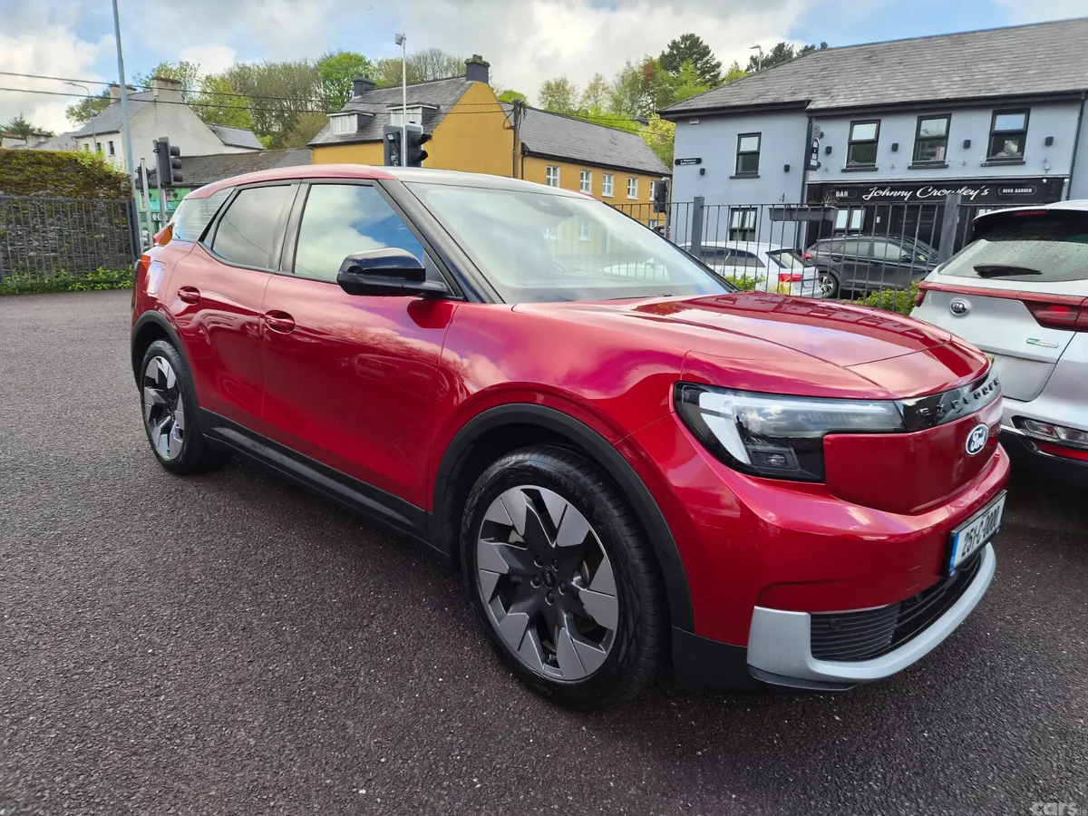 Ford Explorer SUV, Electric, 2025, Red