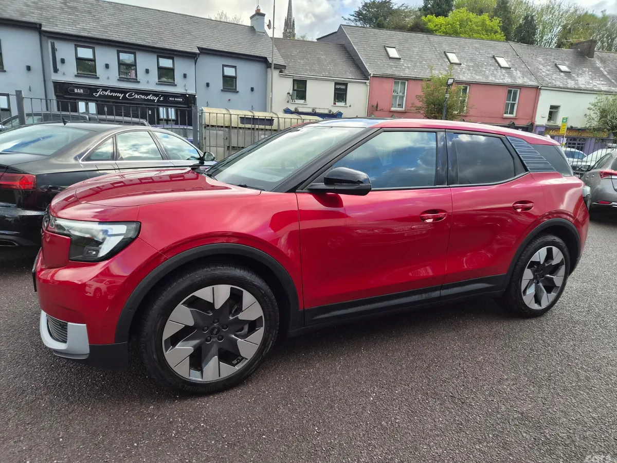 Ford Explorer SUV, Electric, 2025, Red