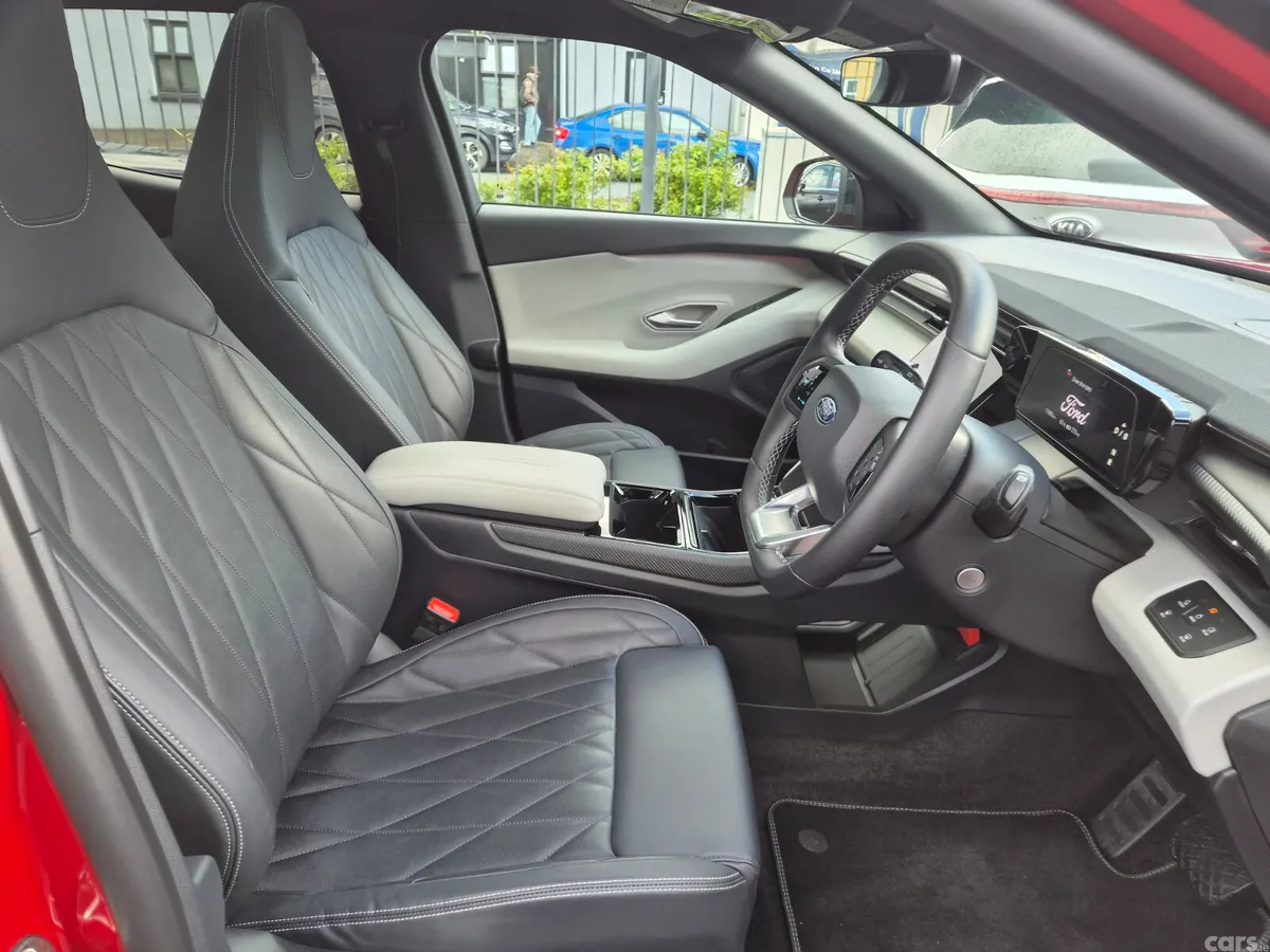 Ford Explorer SUV, Electric, 2025, Red