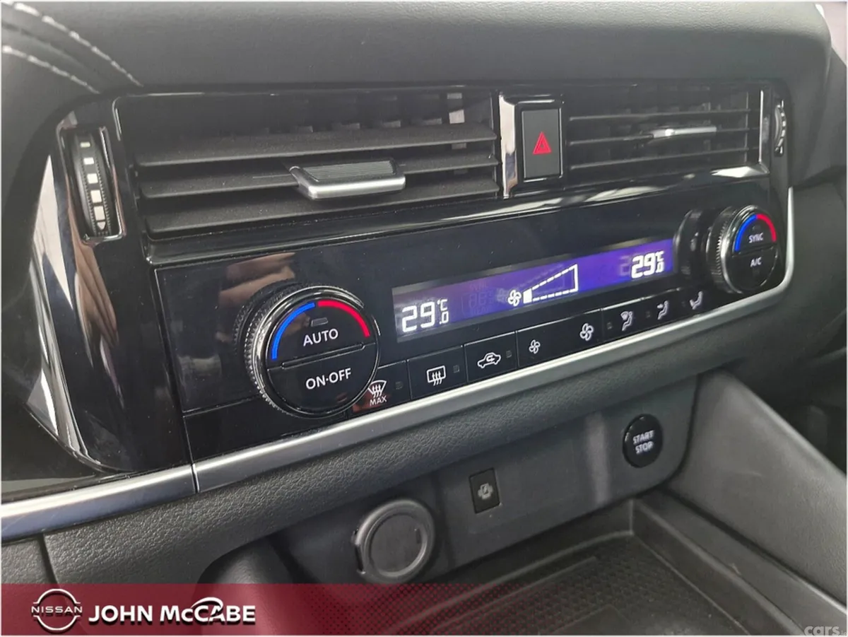 Nissan Qashqai MPV, Petrol Hybrid, 2024, Blue