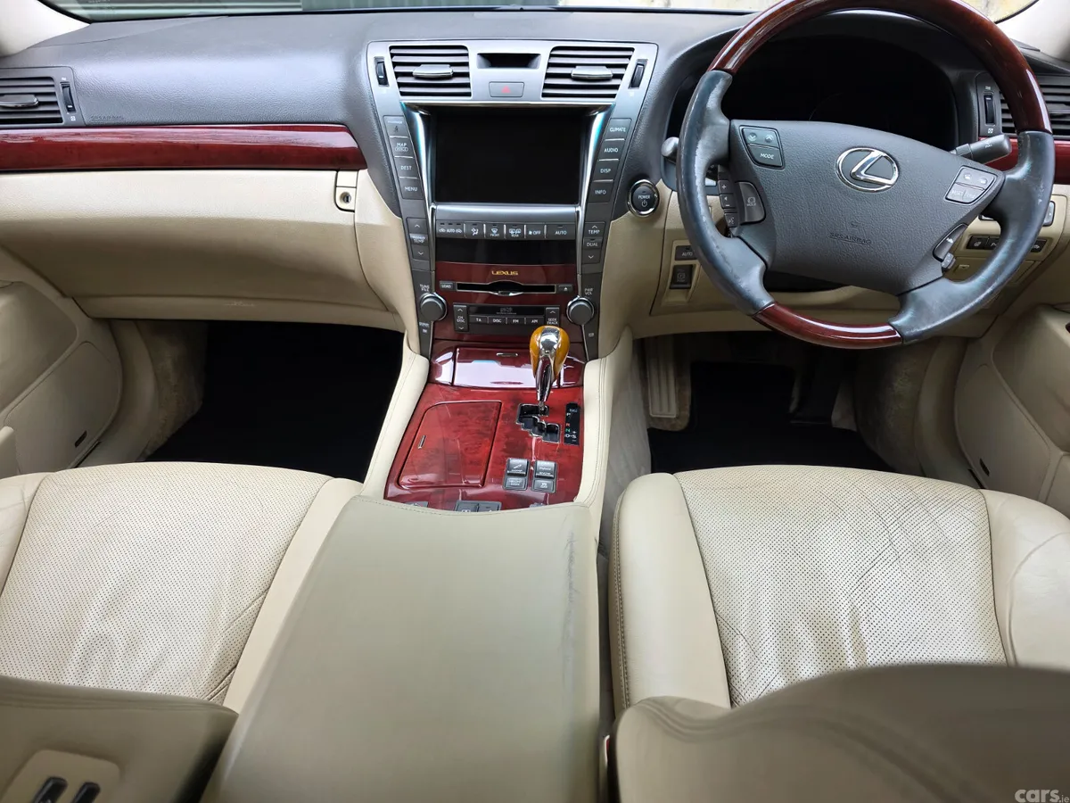 Lexus LS Saloon, Petrol Hybrid, 2008, Blue