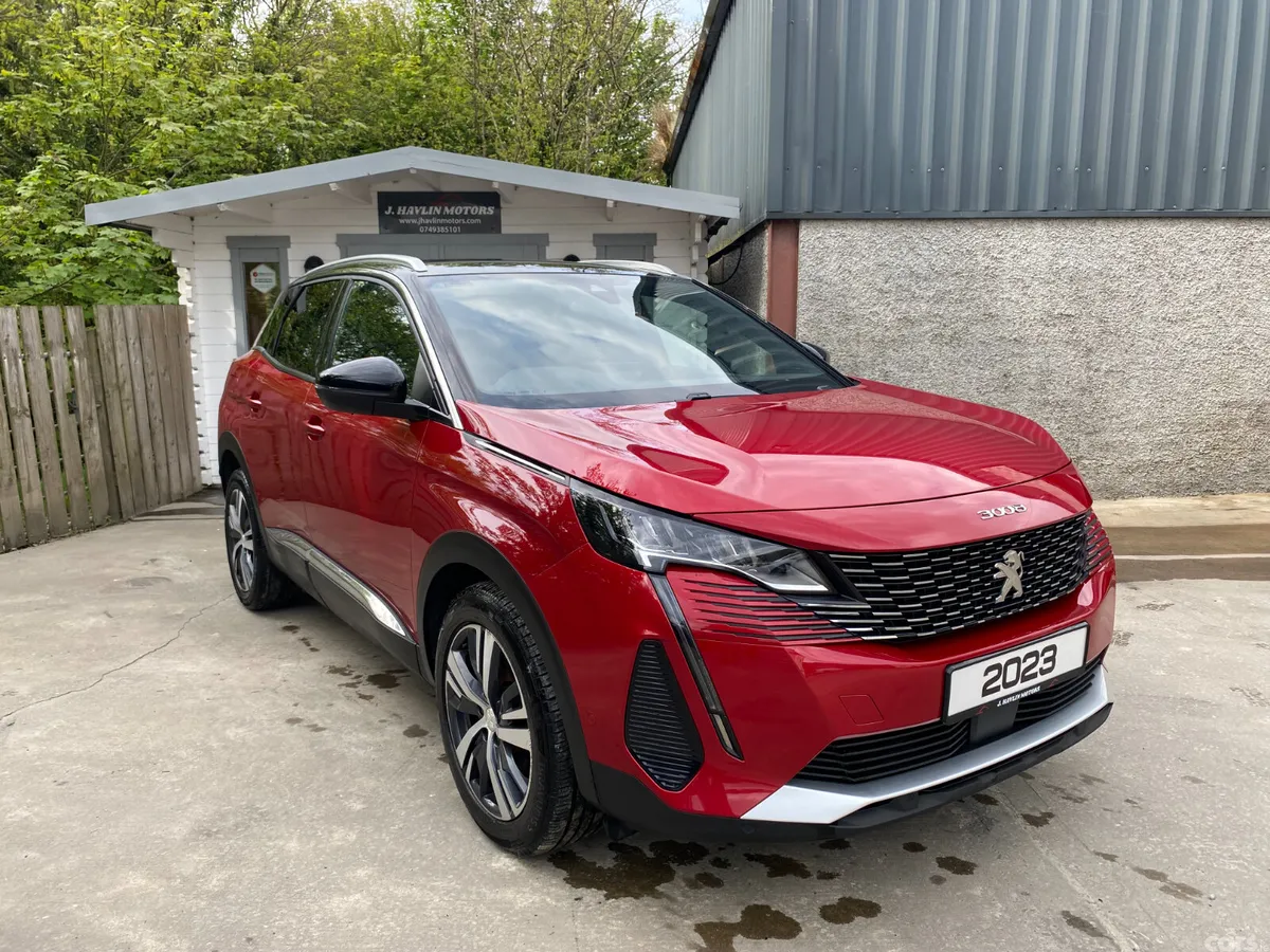 Peugeot 3008 MPV, Diesel, 2023, Red