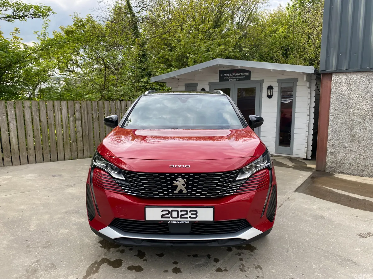 Peugeot 3008 MPV, Diesel, 2023, Red