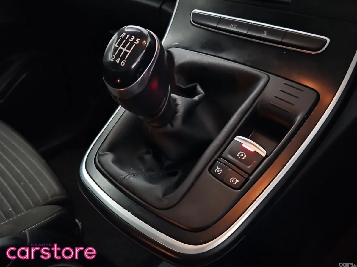Renault Grand Scenic MPV, Petrol, 2019, Blue