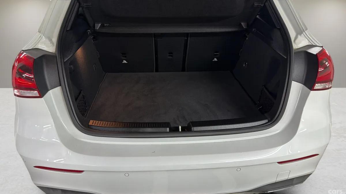 Mercedes-Benz A-Class Hatchback, Diesel, 2019, White