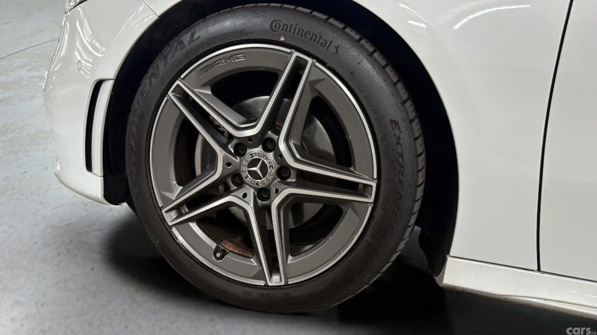 Mercedes-Benz A-Class Hatchback, Diesel, 2019, White