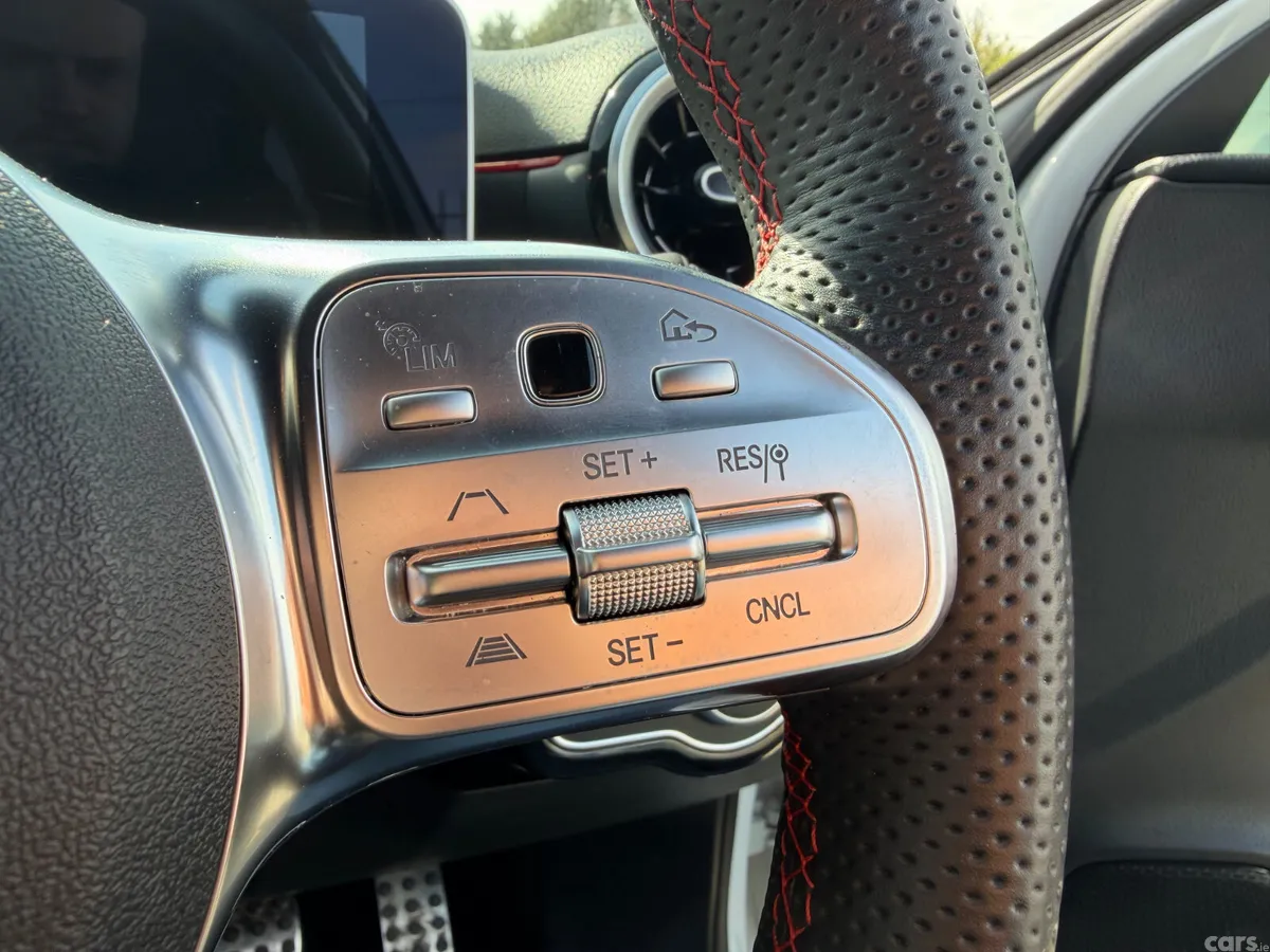 Mercedes-Benz A-Class Hatchback, Diesel, 2019, White
