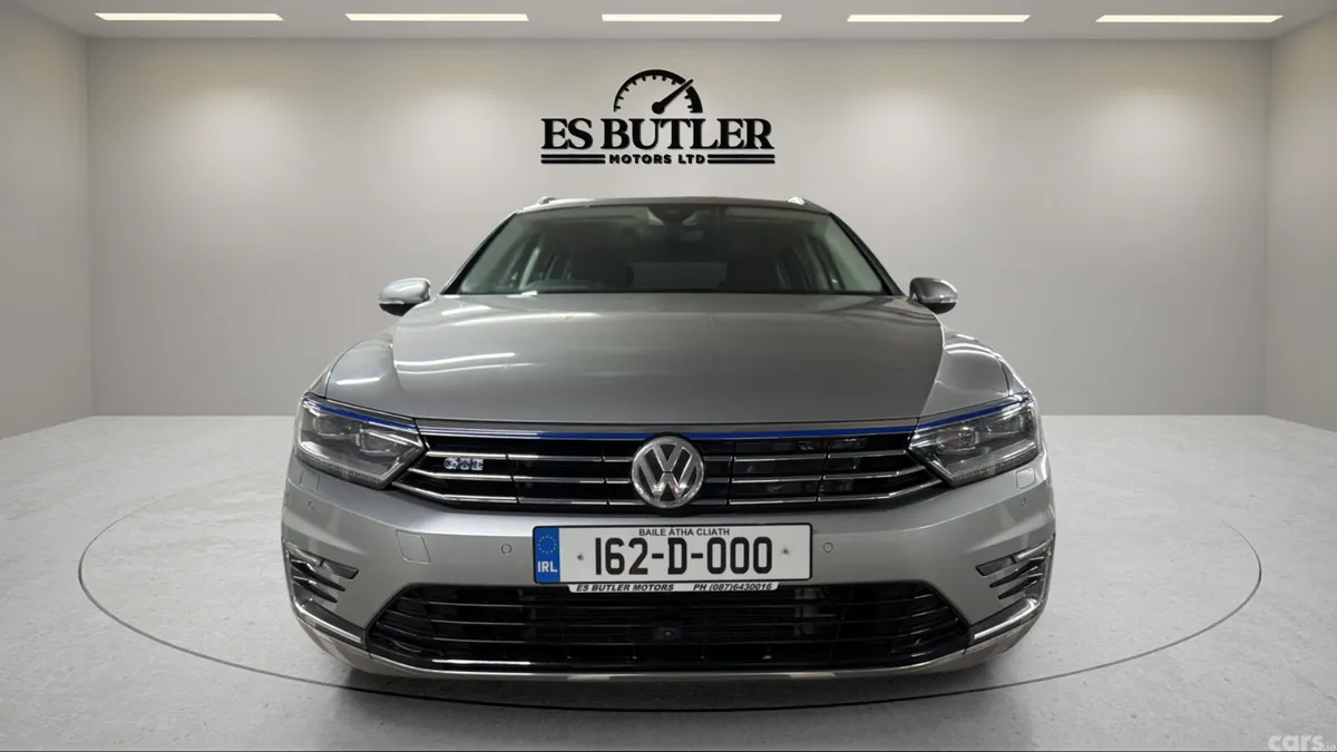 Volkswagen Passat Estate, Petrol Plug-in Hybrid, 2016, Silver