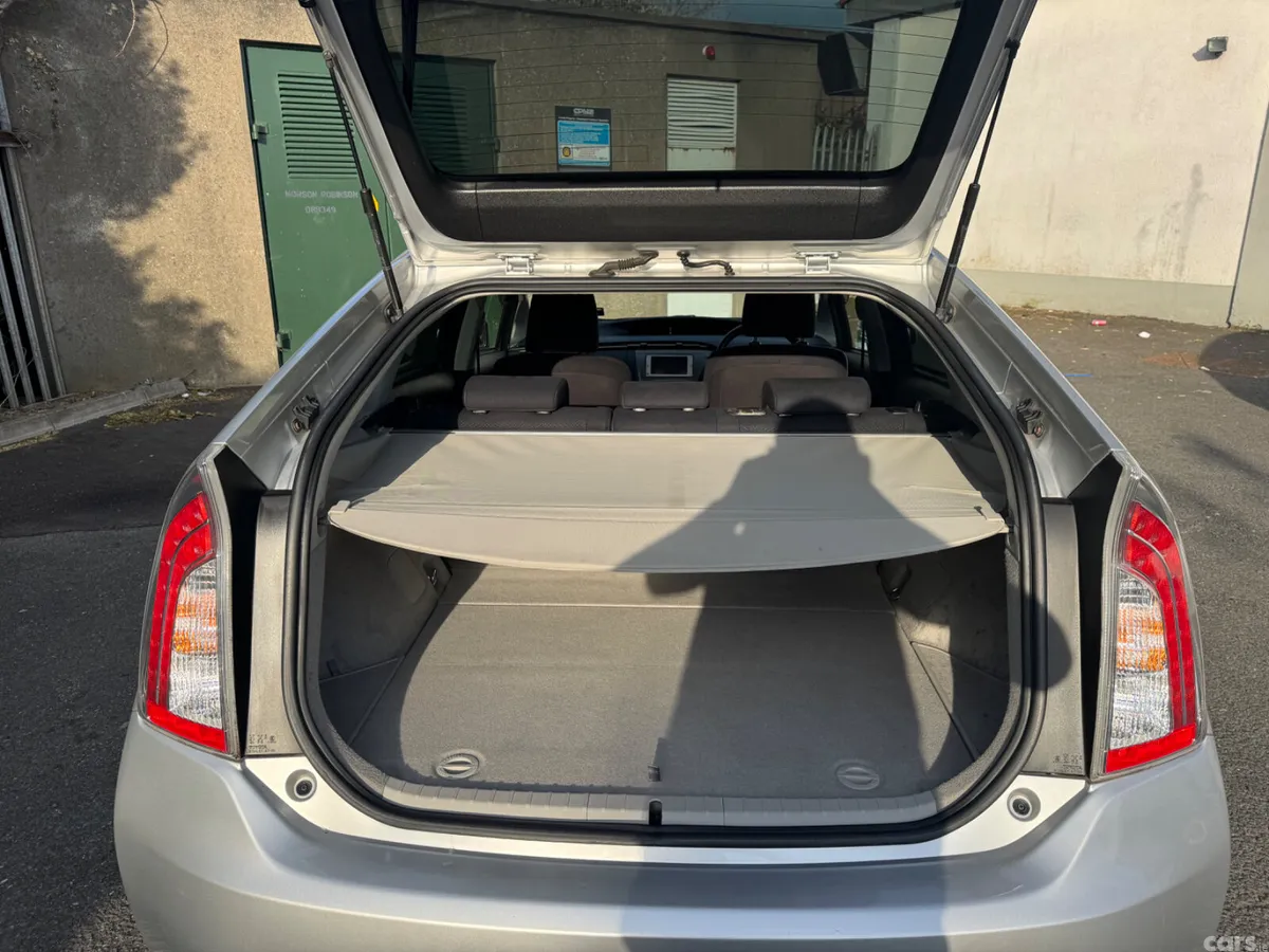 Toyota Prius Hatchback, Petrol Hybrid, 2013, Silver