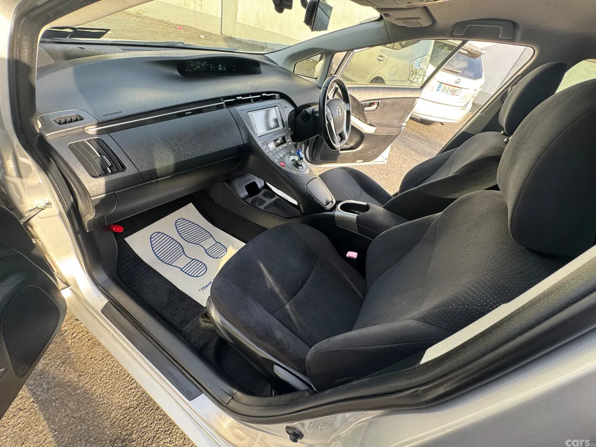 Toyota Prius Hatchback, Petrol Hybrid, 2013, Silver