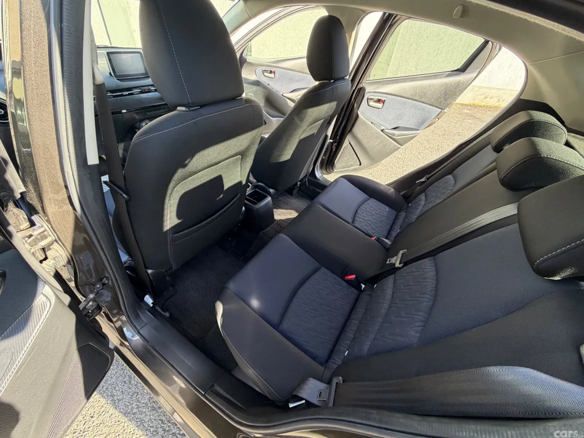Mazda Demio Hatchback, Diesel, 2015, Brown