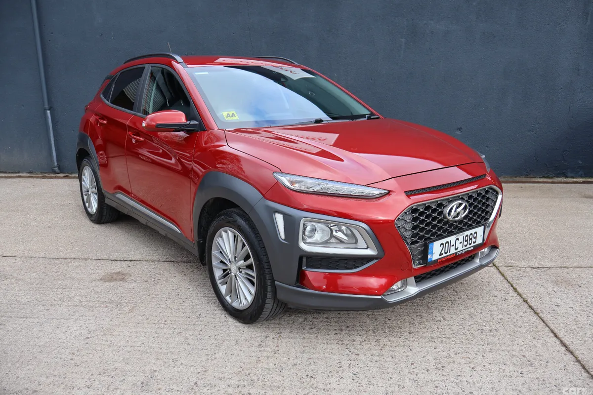 Hyundai KONA MPV, Petrol, 2020, Red