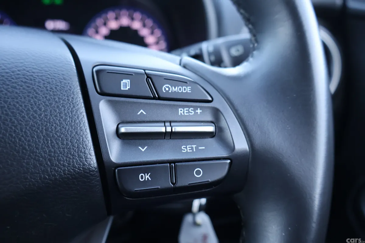 Hyundai KONA MPV, Petrol, 2020, Red