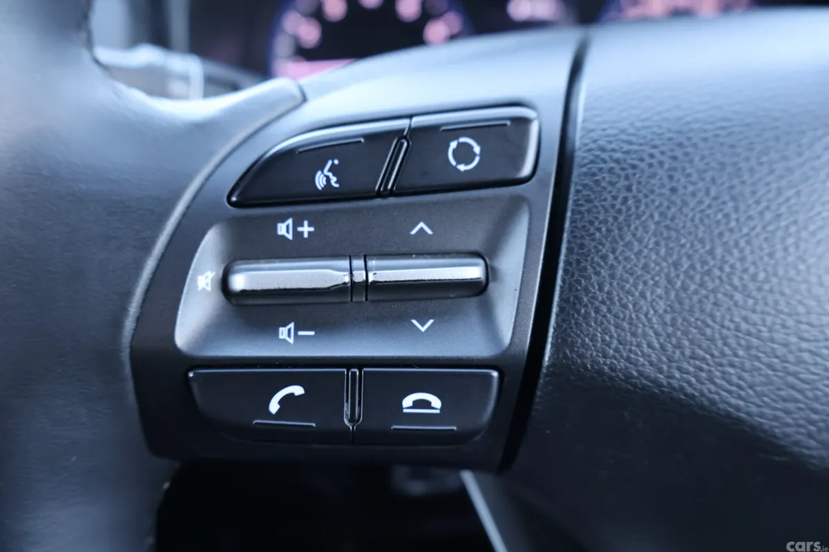 Hyundai KONA MPV, Petrol, 2020, Red