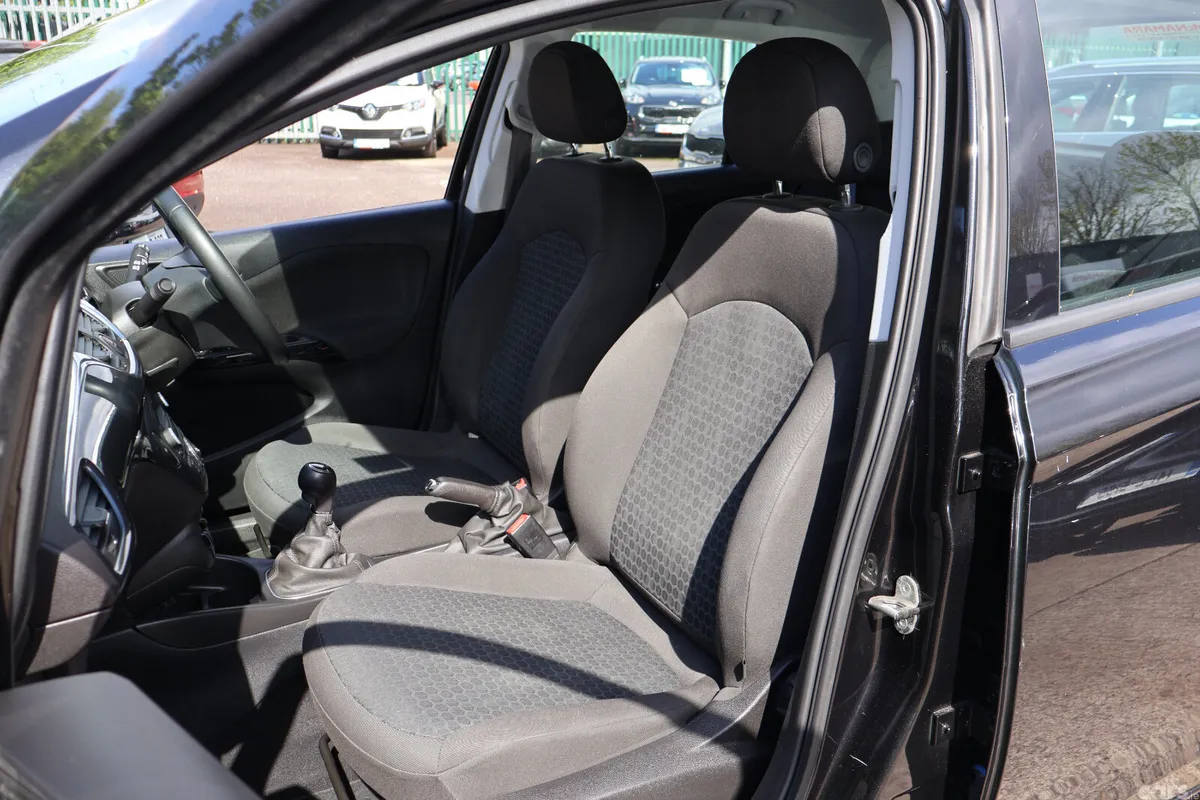Opel Corsa Hatchback, Petrol, 2019, Black