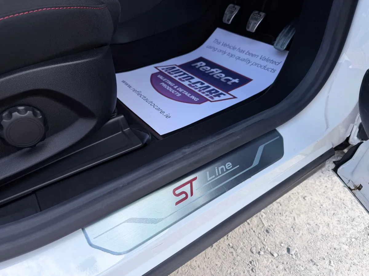 Ford Puma MPV, Petrol, 2025, White