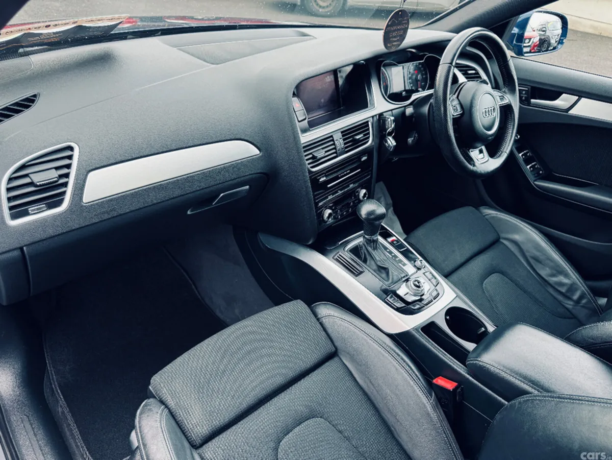 Audi A4 Saloon, Diesel, 2014, Blue
