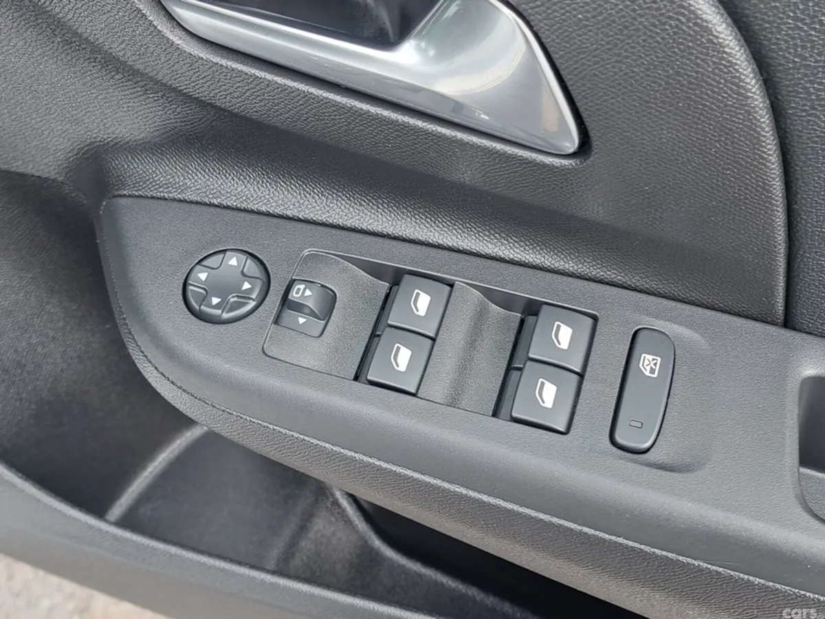 Opel Corsa Hatchback, Petrol, 2025, White