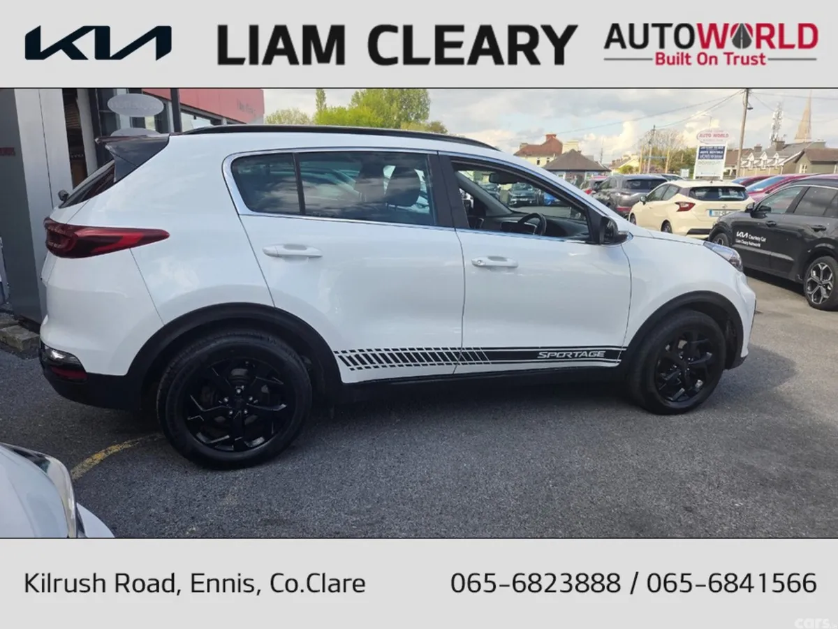 Kia Sportage MPV, Diesel Hybrid, 2022, White
