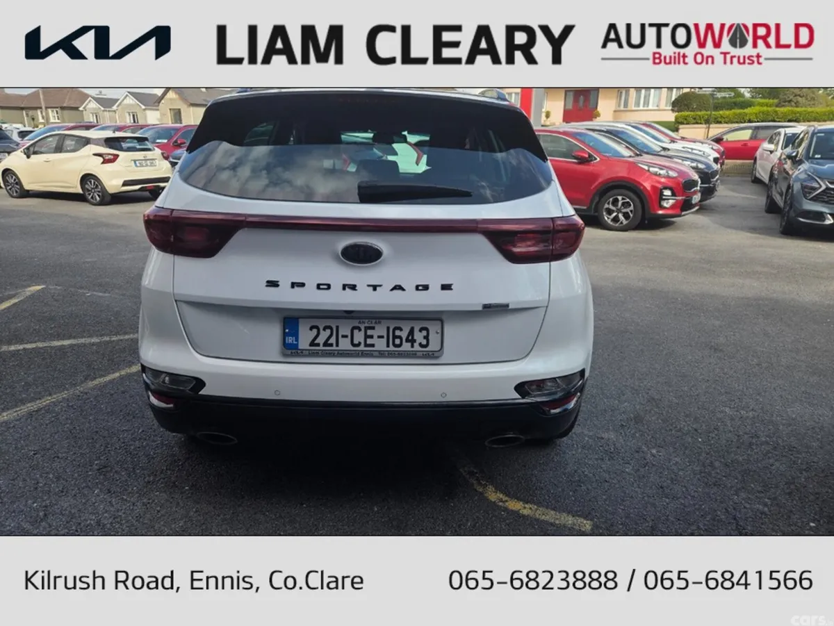 Kia Sportage MPV, Diesel Hybrid, 2022, White