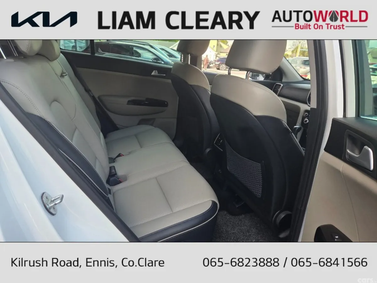Kia Sportage MPV, Diesel Hybrid, 2022, White