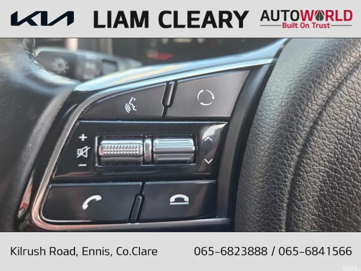 Kia Sportage MPV, Diesel Hybrid, 2022, White