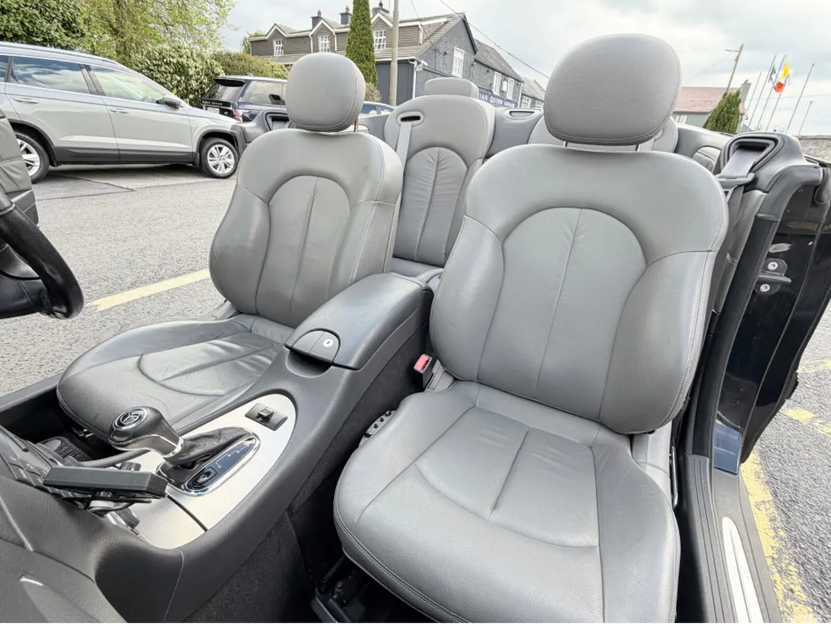 Mercedes-Benz CLK Convertible, Petrol, 2005, Black