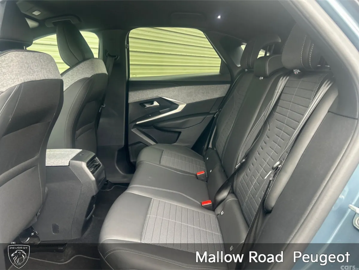 Peugeot 3008 SUV, Petrol Hybrid, 2025, Blue