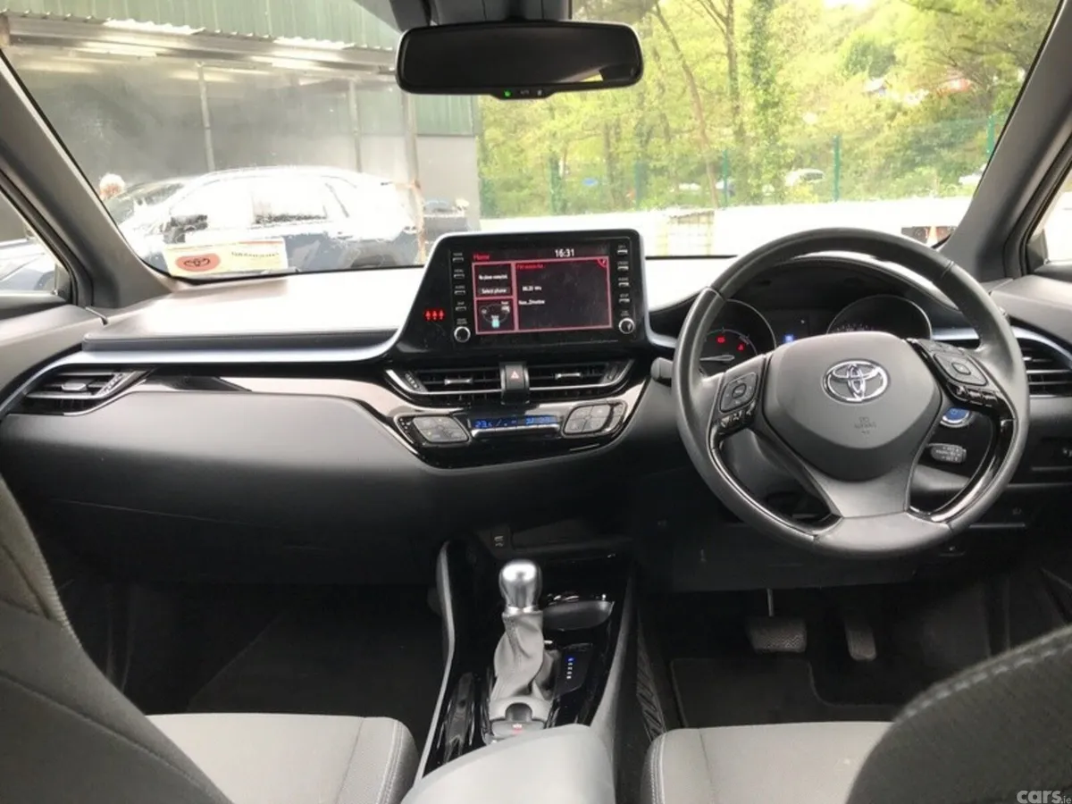 Toyota C-HR SUV, Petrol Hybrid, 2022, Red
