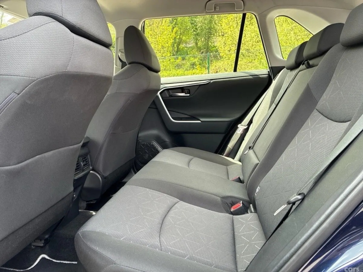 Toyota RAV4 SUV, Petrol Hybrid, 2023, Blue